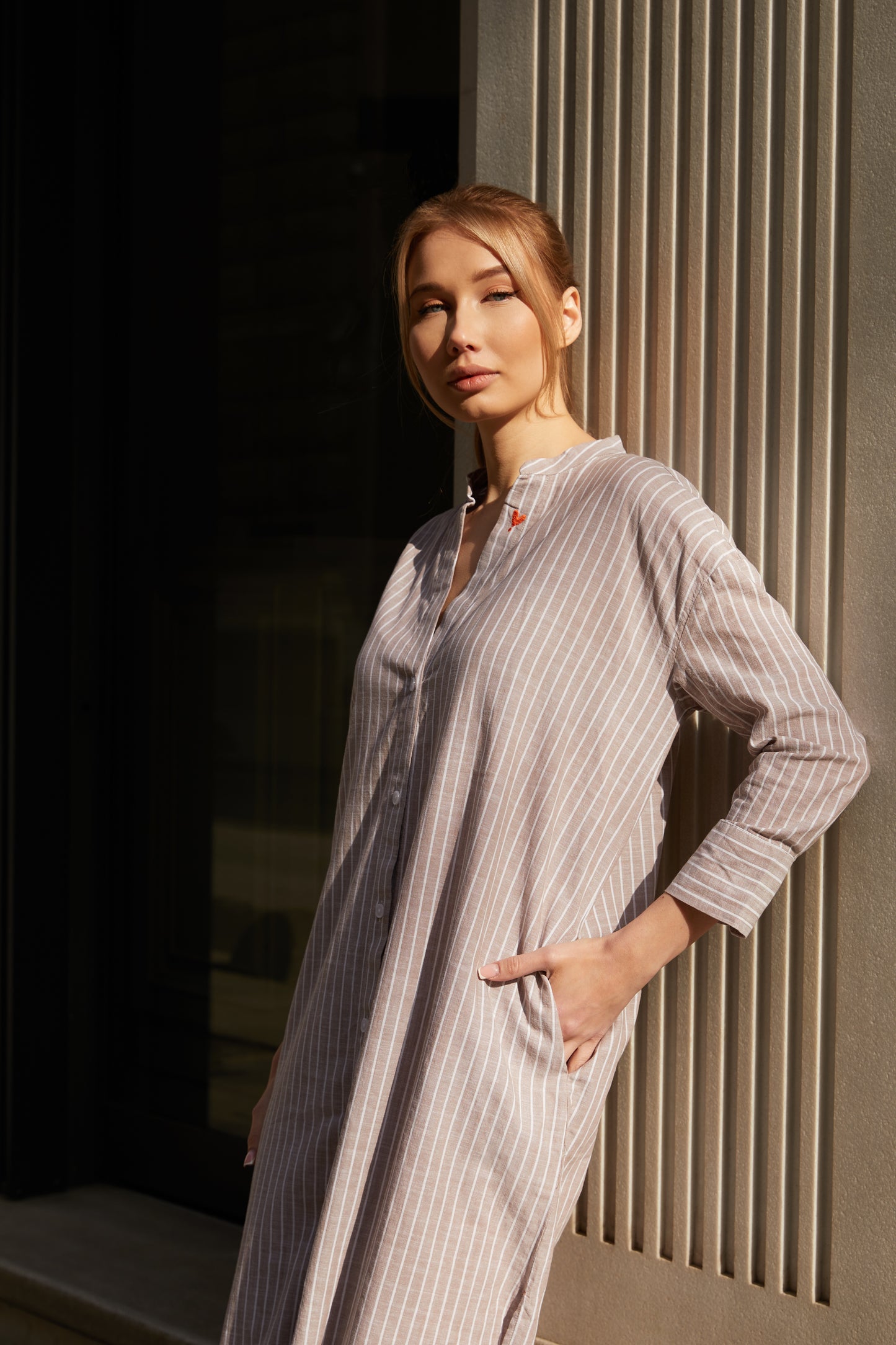 Çizgili Keten Dokulu Elbise | 02