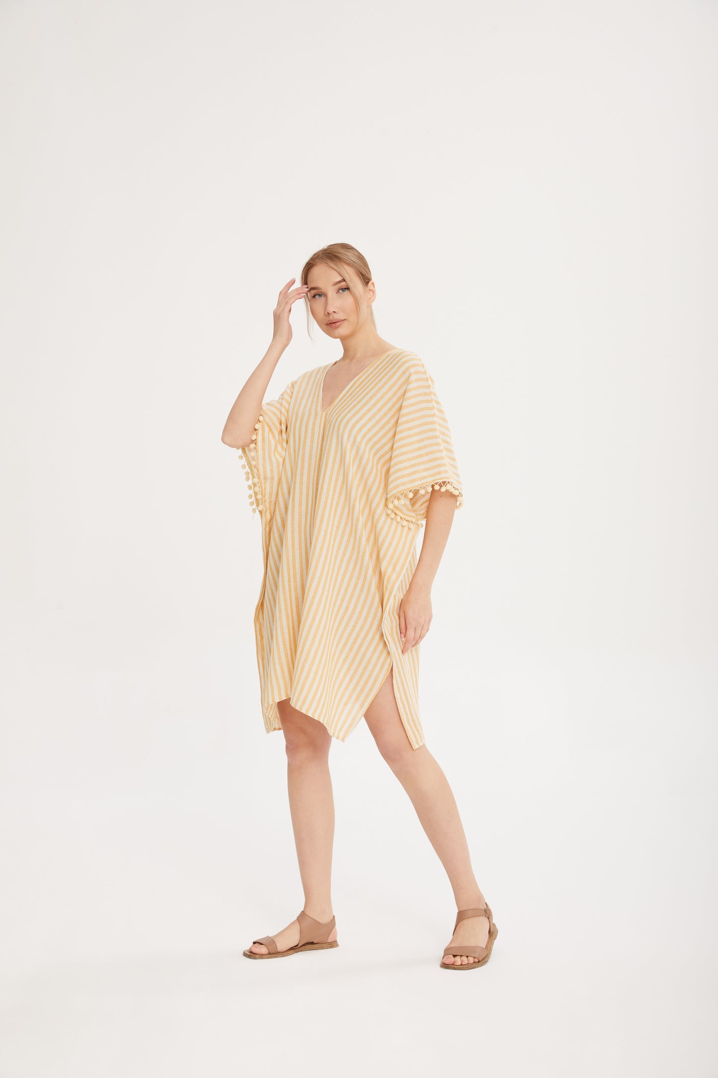 Sarı–Beyaz Çizgili Kısa Kaftan